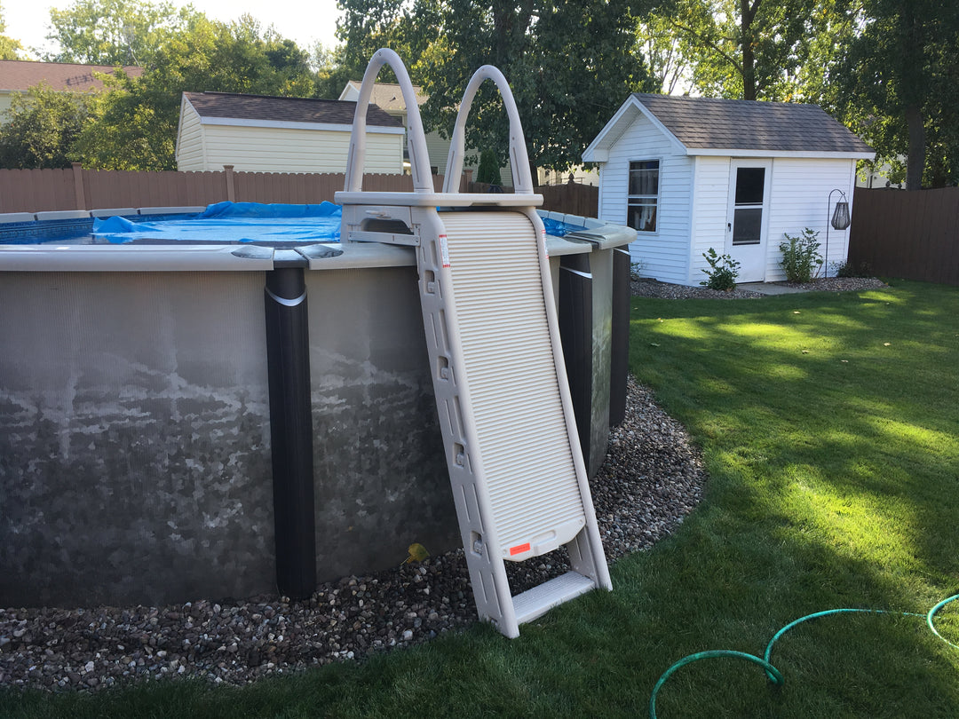 Confer A-Frame Ladder w/ Roll-Guard Gate | 7200