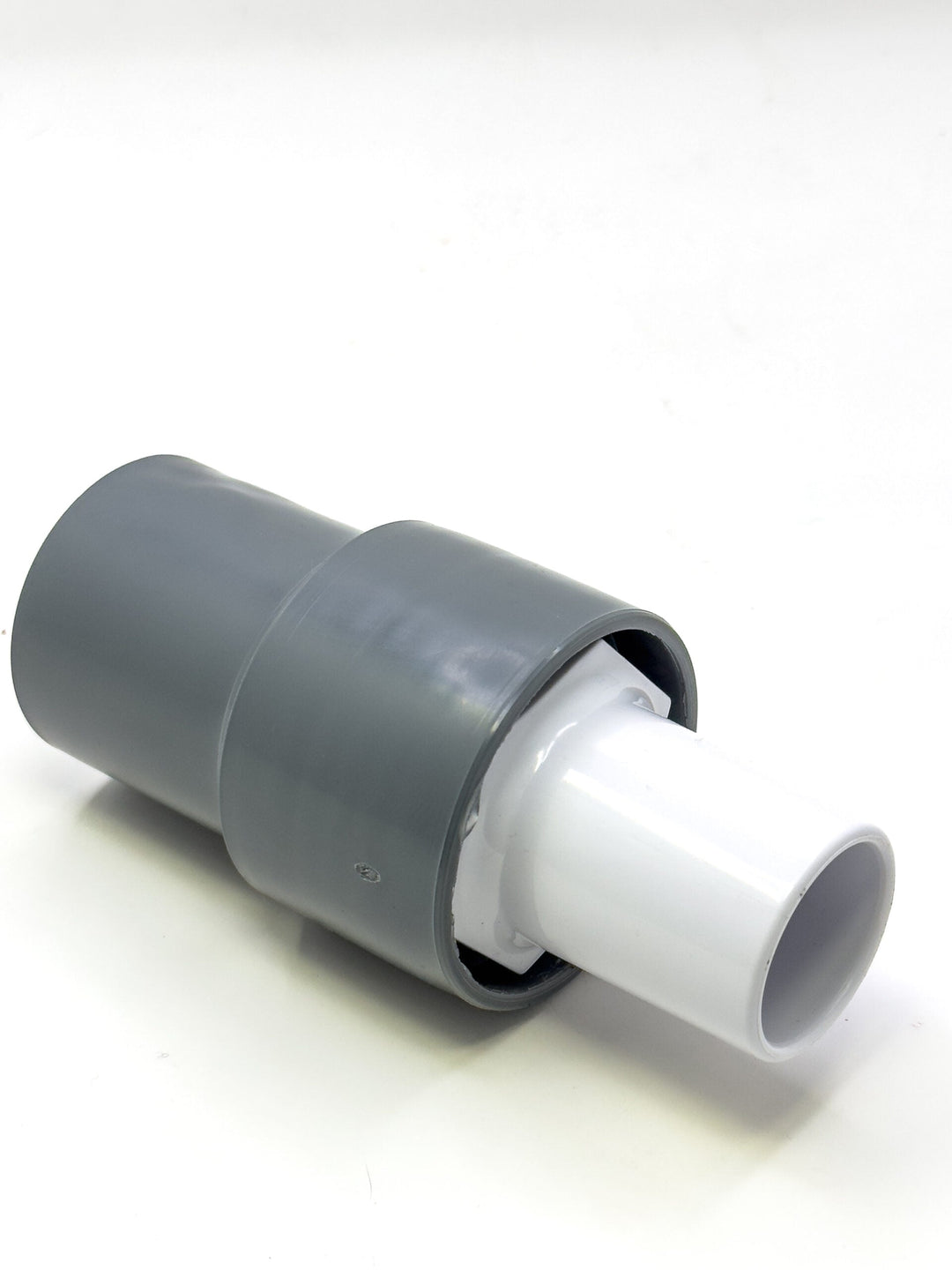 The Basic Bundle with VacDaddy 2.0, V2W® Kit, Shallow Water Adapter, 29" Aluminum Adapter Pole, and Aluminum Vac Head Handle